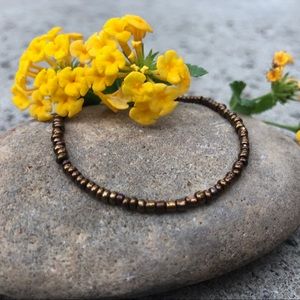 Minimalist bracelet: bronze